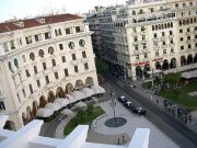 800px-looking_down_at_aristotelous_sq_thessaloniki_2005